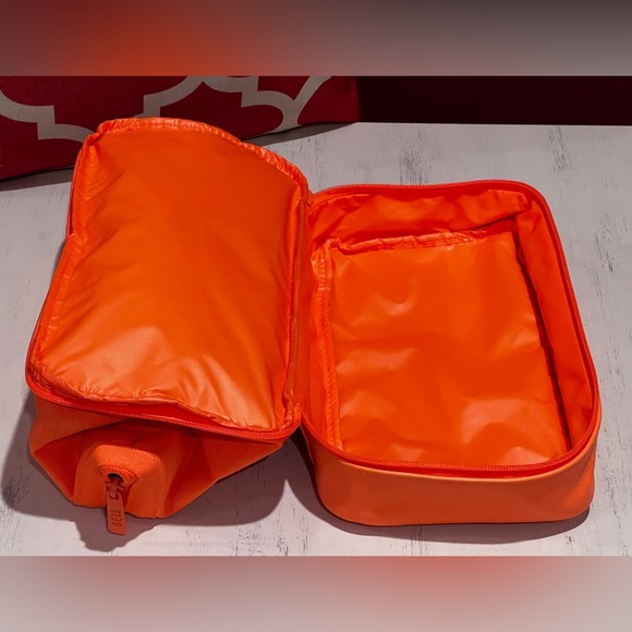 BEIS Dopp Kit In Creamsicle - Picture 6 of 11